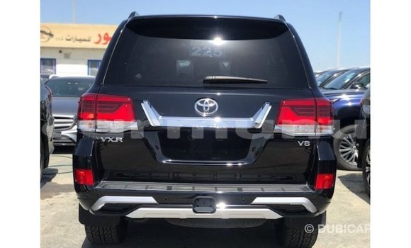 Acheter Import Voiture Toyota Land Cruiser Noir à Import - Dubai, Région de la Bouenza Acheter Import Voiture Toyota Land Cruiser Noir à Import - Dubai, Région de la Bouenza