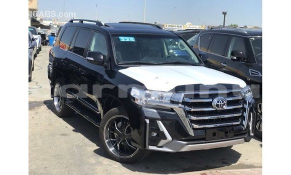 Acheter Import Voiture Toyota Land Cruiser Noir à Import - Dubai, Région de la Bouenza Acheter Import Voiture Toyota Land Cruiser Noir à Import - Dubai, Région de la Bouenza