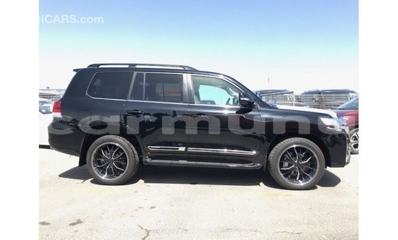Acheter Import Voiture Toyota Land Cruiser Noir à Import - Dubai, Région de la Bouenza Acheter Import Voiture Toyota Land Cruiser Noir à Import - Dubai, Région de la Bouenza