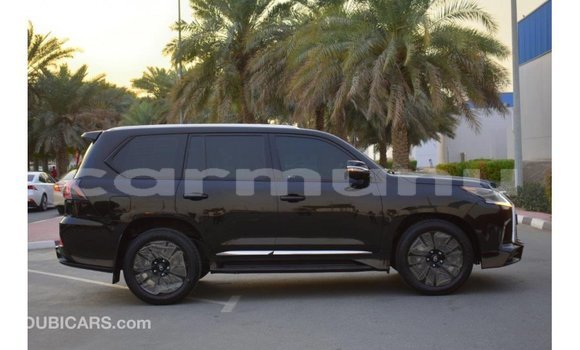 Acheter Import Voiture Lexus LX Noir à Import - Dubai, Région de la Bouenza Acheter Import Voiture Lexus LX Noir à Import - Dubai, Région de la Bouenza
