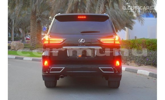 Acheter Import Voiture Lexus LX Noir à Import - Dubai, Région de la Bouenza Acheter Import Voiture Lexus LX Noir à Import - Dubai, Région de la Bouenza