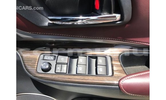 Buy Import Toyota Harrier White Car in Import - Dubai in Region of Bouenza Buy Import Toyota Harrier White Car in Import - Dubai in Region of Bouenza