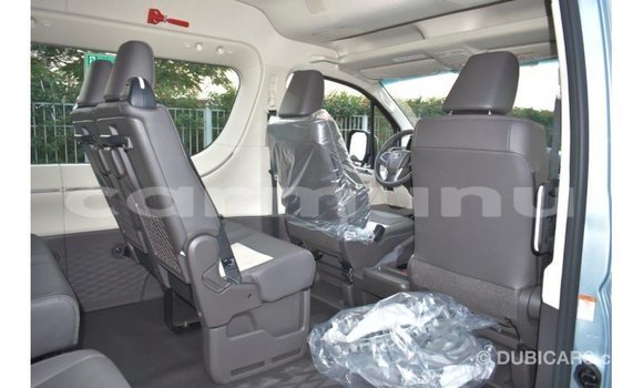 Acheter Import Voiture Toyota Hiace Bleu à Import - Dubai, Région de la Bouenza Acheter Import Voiture Toyota Hiace Bleu à Import - Dubai, Région de la Bouenza