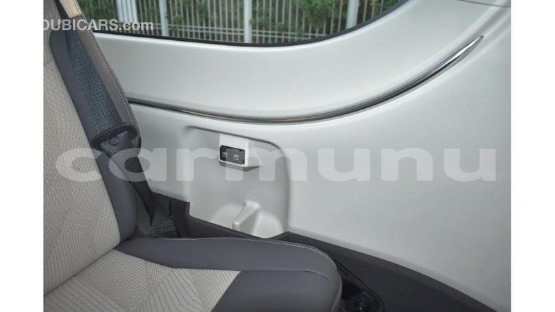 Big with watermark toyota hiace region of bouenza import dubai 3771