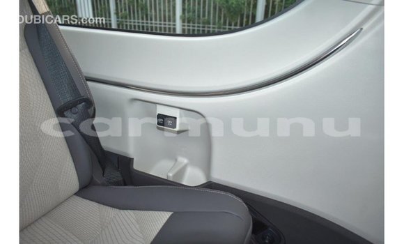 Acheter Import Voiture Toyota Hiace Bleu à Import - Dubai, Région de la Bouenza Acheter Import Voiture Toyota Hiace Bleu à Import - Dubai, Région de la Bouenza