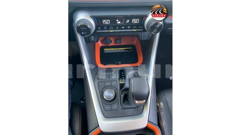 Big with watermark toyota hiace region of bouenza import dubai 3772