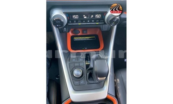 Acheter Import Utilitaire Toyota HiAce Autre à Import - Dubai, Région de la Bouenza Acheter Import Utilitaire Toyota HiAce Autre à Import - Dubai, Région de la Bouenza