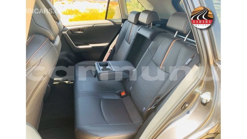 Big with watermark toyota hiace region of bouenza import dubai 3772