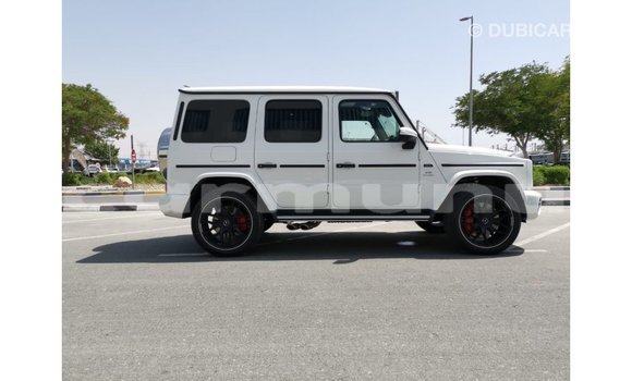 Buy Import Mercedes-Benz 190 White Car in Import - Dubai in Region of Bouenza Buy Import Mercedes-Benz 190 White Car in Import - Dubai in Region of Bouenza