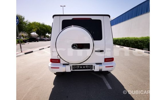 Buy Import Mercedes-Benz 190 White Car in Import - Dubai in Region of Bouenza Buy Import Mercedes-Benz 190 White Car in Import - Dubai in Region of Bouenza