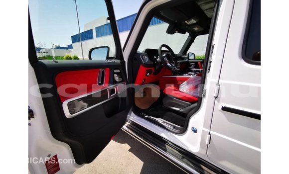 Buy Import Mercedes-Benz 190 White Car in Import - Dubai in Region of Bouenza Buy Import Mercedes-Benz 190 White Car in Import - Dubai in Region of Bouenza