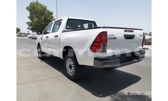 Buy Import Toyota Hilux White Car in Import - Dubai in Region of Bouenza Buy Import Toyota Hilux White Car in Import - Dubai in Region of Bouenza