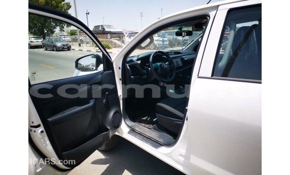 Buy Import Toyota Hilux White Car in Import - Dubai in Region of Bouenza Buy Import Toyota Hilux White Car in Import - Dubai in Region of Bouenza