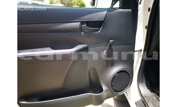 Buy Import Toyota Hilux White Car in Import - Dubai in Region of Bouenza Buy Import Toyota Hilux White Car in Import - Dubai in Region of Bouenza