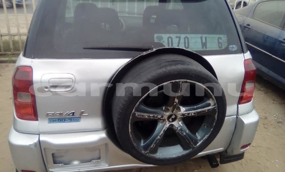 Acheter Occasion Voiture Toyota RAV4 Gris à Brazzaville, Commune de Brazzaville Acheter Occasion Voiture Toyota RAV4 Gris à Brazzaville, Commune de Brazzaville