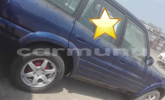 Acheter Occasion Voiture Toyota RAV4 Bleu à Brazzaville, Commune de Brazzaville Acheter Occasion Voiture Toyota RAV4 Bleu à Brazzaville, Commune de Brazzaville