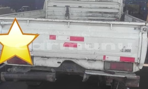 Acheter Occasion Voiture Toyota Land Cruiser Blanc à Brazzaville, Commune de Brazzaville Acheter Occasion Voiture Toyota Land Cruiser Blanc à Brazzaville, Commune de Brazzaville