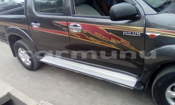Acheter Occasion Voiture Toyota Hilux Noir à Brazzaville, Commune de Brazzaville Acheter Occasion Voiture Toyota Hilux Noir à Brazzaville, Commune de Brazzaville