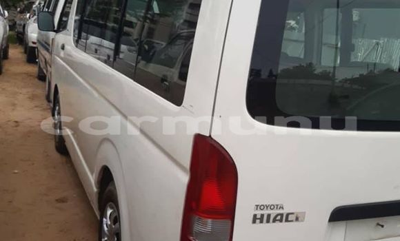 Buy Used Toyota Hiace White Car in Brazzaville in Municipality of Brazzaville Buy Used Toyota Hiace White Car in Brazzaville in Municipality of Brazzaville