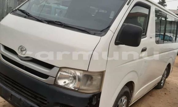 Buy Used Toyota Hiace White Car in Brazzaville in Municipality of Brazzaville Buy Used Toyota Hiace White Car in Brazzaville in Municipality of Brazzaville