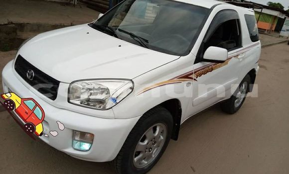 Buy Used Toyota RAV4 White Car in Brazzaville in Municipality of Brazzaville Buy Used Toyota RAV4 White Car in Brazzaville in Municipality of Brazzaville