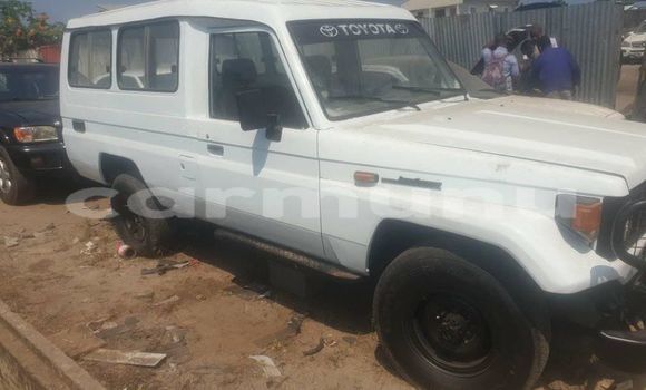 Buy Used Toyota Land Cruiser White Car in Brazzaville in Municipality of Brazzaville Buy Used Toyota Land Cruiser White Car in Brazzaville in Municipality of Brazzaville