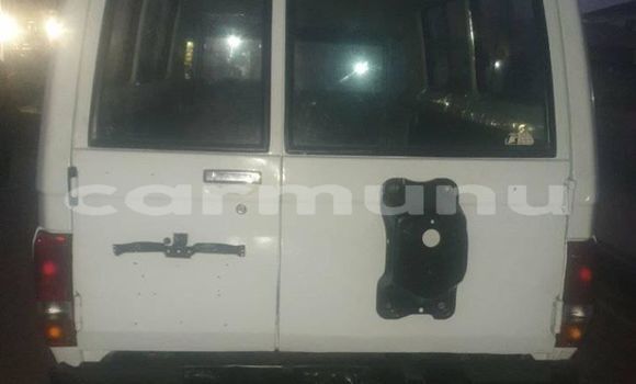 Buy Used Toyota Land Cruiser White Car in Brazzaville in Municipality of Brazzaville Buy Used Toyota Land Cruiser White Car in Brazzaville in Municipality of Brazzaville