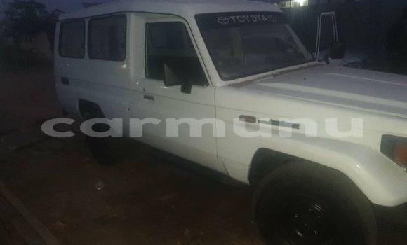 Buy Used Toyota Land Cruiser White Car in Brazzaville in Municipality of Brazzaville Buy Used Toyota Land Cruiser White Car in Brazzaville in Municipality of Brazzaville