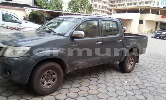 Buy Used Toyota Hilux Black Car in Brazzaville in Municipality of Brazzaville Buy Used Toyota Hilux Black Car in Brazzaville in Municipality of Brazzaville