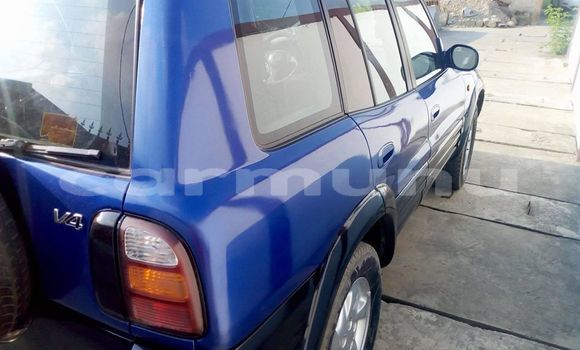 Buy Used Toyota RAV4 Blue Car in Brazzaville in Municipality of Brazzaville Buy Used Toyota RAV4 Blue Car in Brazzaville in Municipality of Brazzaville