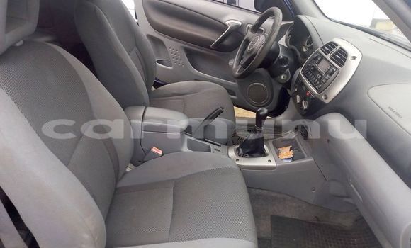 Buy Used Toyota RAV4 Blue Car in Brazzaville in Municipality of Brazzaville Buy Used Toyota RAV4 Blue Car in Brazzaville in Municipality of Brazzaville