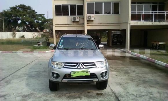 Acheter Occasion Voiture Mitsubishi Pajero Gris à Brazzaville, Commune de Brazzaville Acheter Occasion Voiture Mitsubishi Pajero Gris à Brazzaville, Commune de Brazzaville