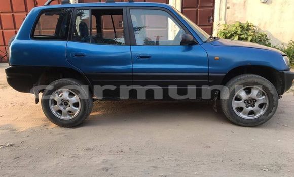 Acheter Occasion Voiture Toyota RAV4 Bleu à Brazzaville, Commune de Brazzaville Acheter Occasion Voiture Toyota RAV4 Bleu à Brazzaville, Commune de Brazzaville