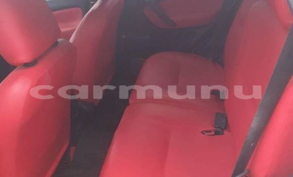 Acheter Occasion Voiture Toyota RAV4 Blanc à Brazzaville, Commune de Brazzaville Acheter Occasion Voiture Toyota RAV4 Blanc à Brazzaville, Commune de Brazzaville