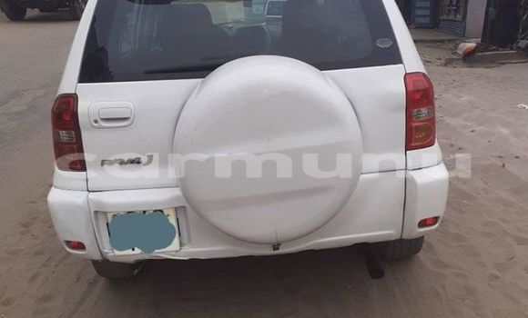 Acheter Occasion Voiture Toyota RAV4 Blanc à Brazzaville, Commune de Brazzaville Acheter Occasion Voiture Toyota RAV4 Blanc à Brazzaville, Commune de Brazzaville