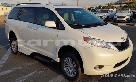 Buy Import Toyota Sienna White Car in Import - Dubai in Region of Bouenza Buy Import Toyota Sienna White Car in Import - Dubai in Region of Bouenza