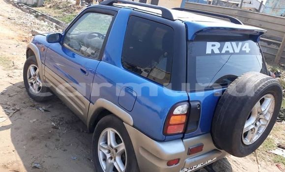 Acheter Occasion Voiture Toyota RAV4 Bleu à Brazzaville, Commune de Brazzaville Acheter Occasion Voiture Toyota RAV4 Bleu à Brazzaville, Commune de Brazzaville