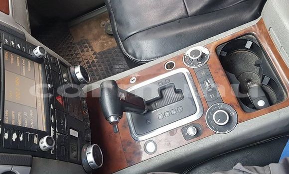 Acheter Occasion Voiture Volkswagen Touareg Noir à Brazzaville, Commune de Brazzaville Acheter Occasion Voiture Volkswagen Touareg Noir à Brazzaville, Commune de Brazzaville