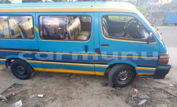 Acheter Occasion Voiture Toyota Hiace Bleu à Brazzaville, Commune de Brazzaville Acheter Occasion Voiture Toyota Hiace Bleu à Brazzaville, Commune de Brazzaville