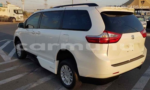 Buy Import Toyota Sienna White Car in Import - Dubai in Region of Bouenza Buy Import Toyota Sienna White Car in Import - Dubai in Region of Bouenza