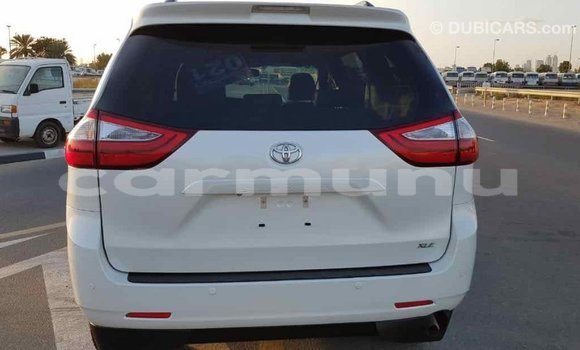 Buy Import Toyota Sienna White Car in Import - Dubai in Region of Bouenza Buy Import Toyota Sienna White Car in Import - Dubai in Region of Bouenza