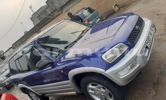 Acheter Occasion Voiture Toyota RAV4 Bleu à Brazzaville, Commune de Brazzaville Acheter Occasion Voiture Toyota RAV4 Bleu à Brazzaville, Commune de Brazzaville