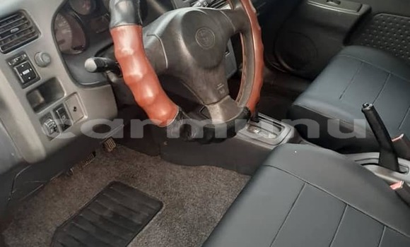 Acheter Occasion Voiture Toyota RAV4 Bleu à Brazzaville, Commune de Brazzaville Acheter Occasion Voiture Toyota RAV4 Bleu à Brazzaville, Commune de Brazzaville