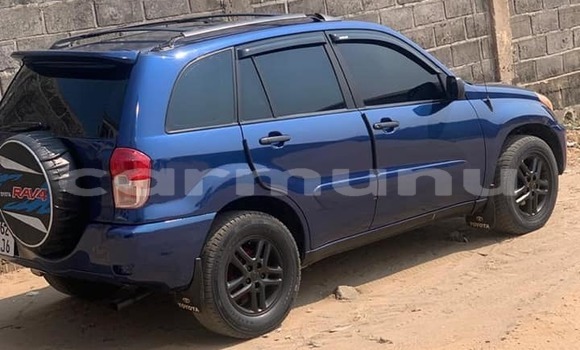 Acheter Occasion Voiture Toyota RAV4 Bleu à Brazzaville, Commune de Brazzaville Acheter Occasion Voiture Toyota RAV4 Bleu à Brazzaville, Commune de Brazzaville