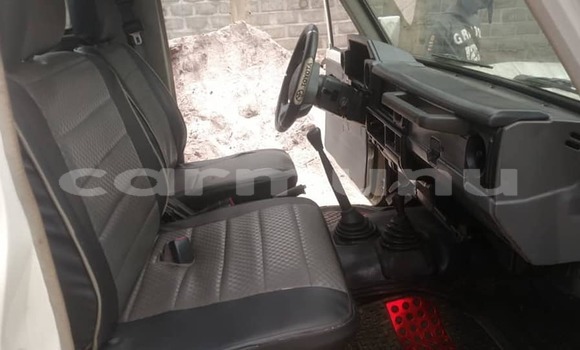 Acheter Occasion Voiture Toyota Land Cruiser Blanc à Brazzaville, Commune de Brazzaville Acheter Occasion Voiture Toyota Land Cruiser Blanc à Brazzaville, Commune de Brazzaville