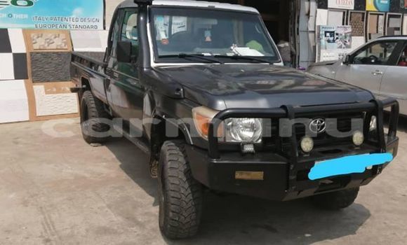 Acheter Occasion Voiture Toyota Land Cruiser Noir à Brazzaville, Commune de Brazzaville Acheter Occasion Voiture Toyota Land Cruiser Noir à Brazzaville, Commune de Brazzaville