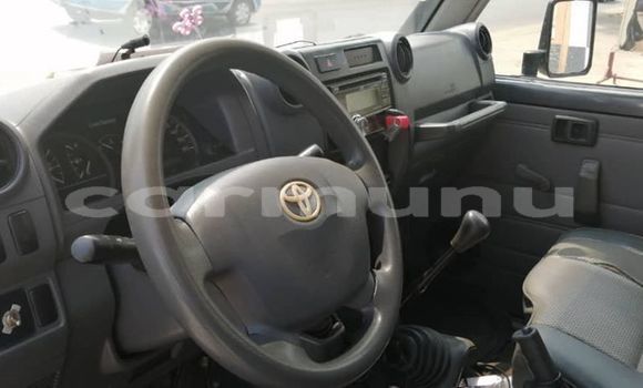 Acheter Occasion Voiture Toyota Land Cruiser Noir à Brazzaville, Commune de Brazzaville Acheter Occasion Voiture Toyota Land Cruiser Noir à Brazzaville, Commune de Brazzaville