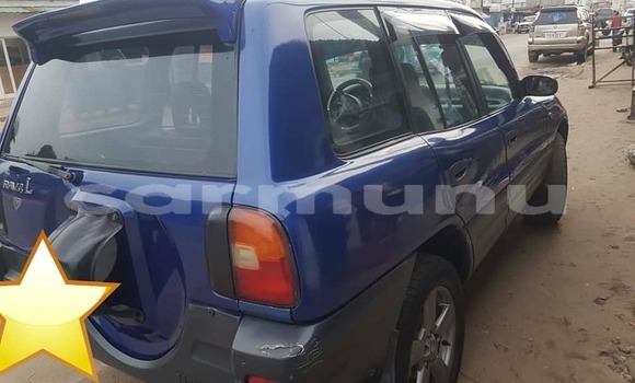 Acheter Occasion Voiture Toyota RAV4 Bleu à Brazzaville, Commune de Brazzaville Acheter Occasion Voiture Toyota RAV4 Bleu à Brazzaville, Commune de Brazzaville