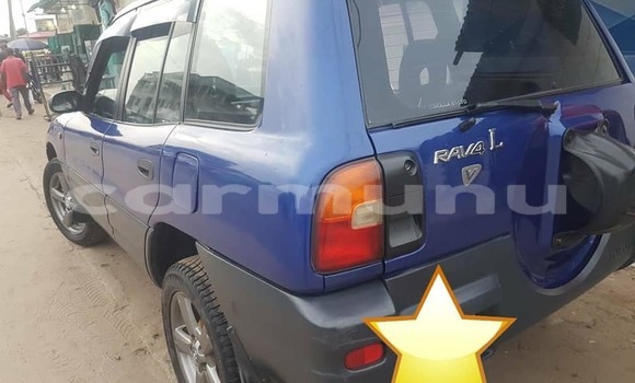 Acheter Occasion Voiture Toyota RAV4 Bleu à Brazzaville, Commune de Brazzaville Acheter Occasion Voiture Toyota RAV4 Bleu à Brazzaville, Commune de Brazzaville