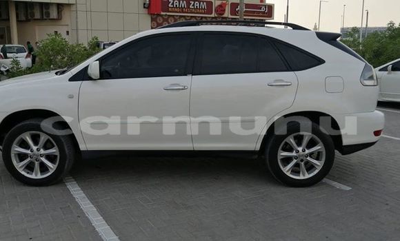 Acheter Occasion Voiture Lexus RX Blanc à Brazzaville, Commune de Brazzaville Acheter Occasion Voiture Lexus RX Blanc à Brazzaville, Commune de Brazzaville